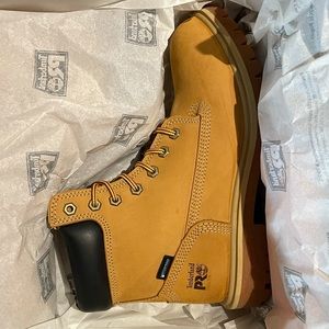 Woman’s 7.5 Timberland Pro Tan
